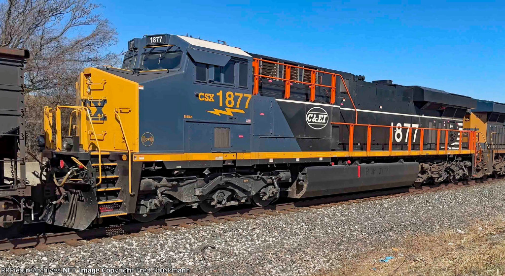 CSX 1877 is my catch of the week so far.